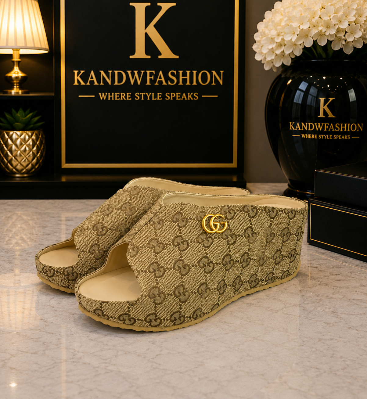 Ladies GG ￼shoe size